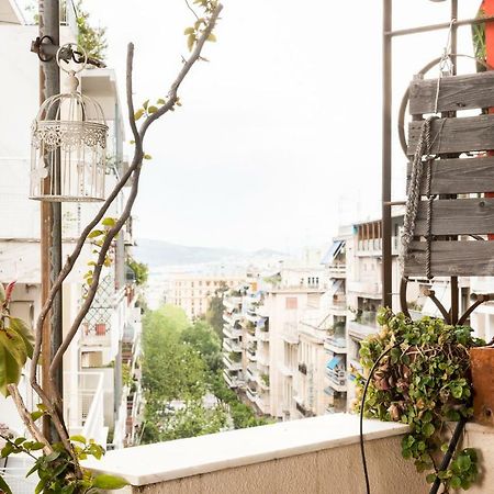 Stylish Flat With Veranda In The Heart Of Athena Bagian luar foto