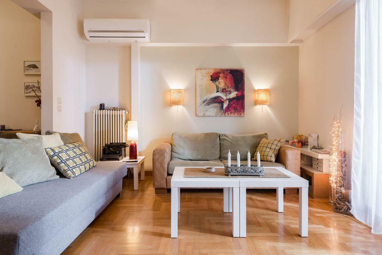 Stylish Flat With Veranda In The Heart Of Athena Bagian luar foto